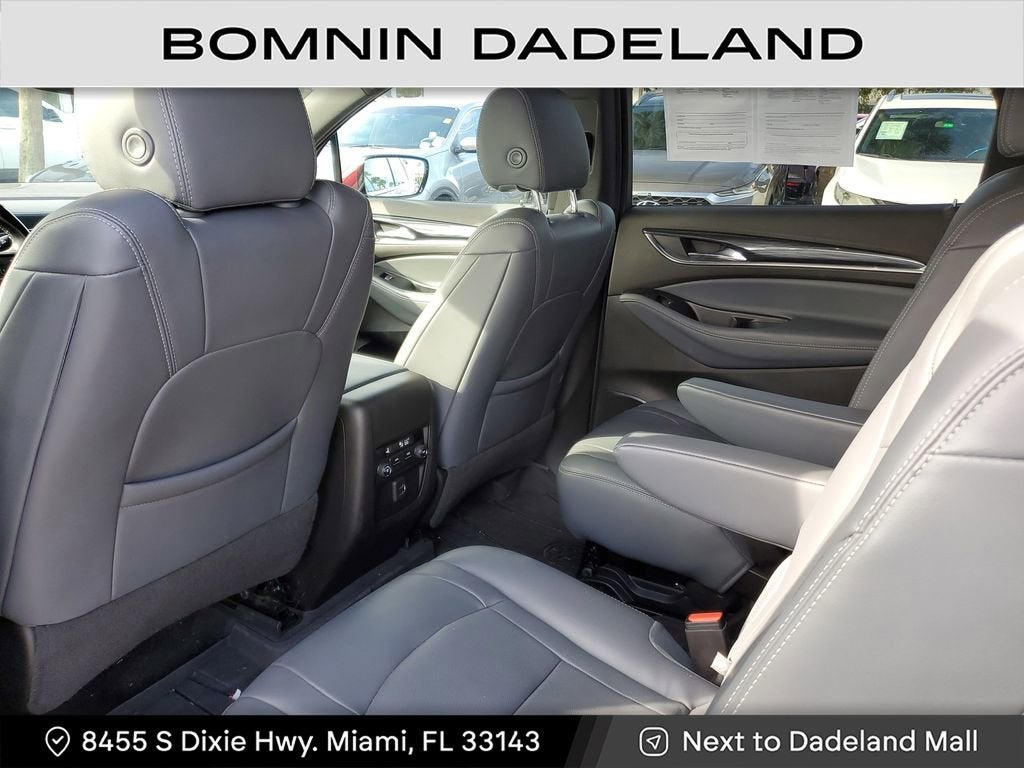 2023 Buick Enclave Essence