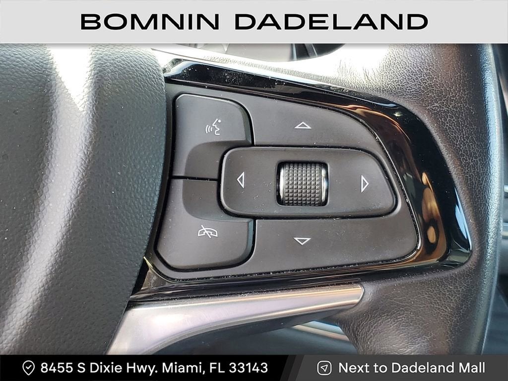 2023 Buick Enclave Essence