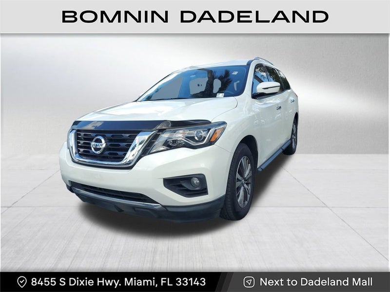 2020 Nissan Pathfinder Sv