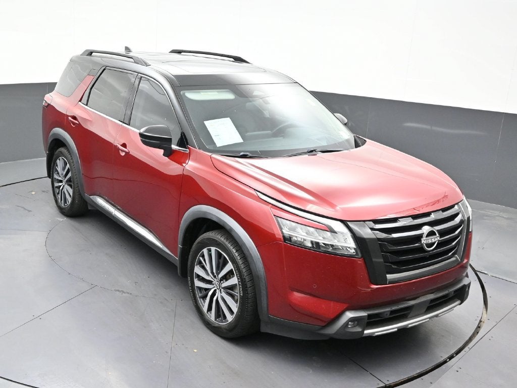 2022 Nissan Pathfinder Platinum