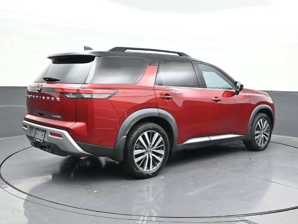 2022 Nissan Pathfinder Platinum