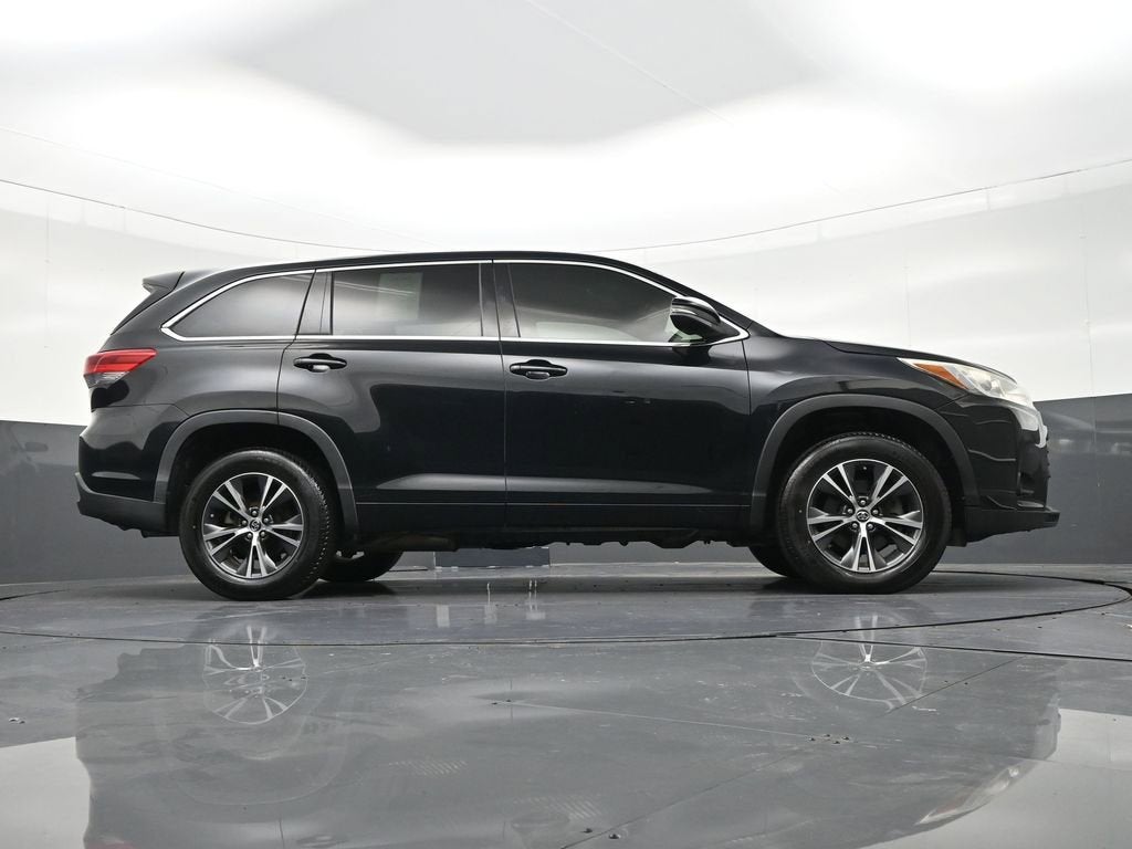 2018 Toyota Highlander LE