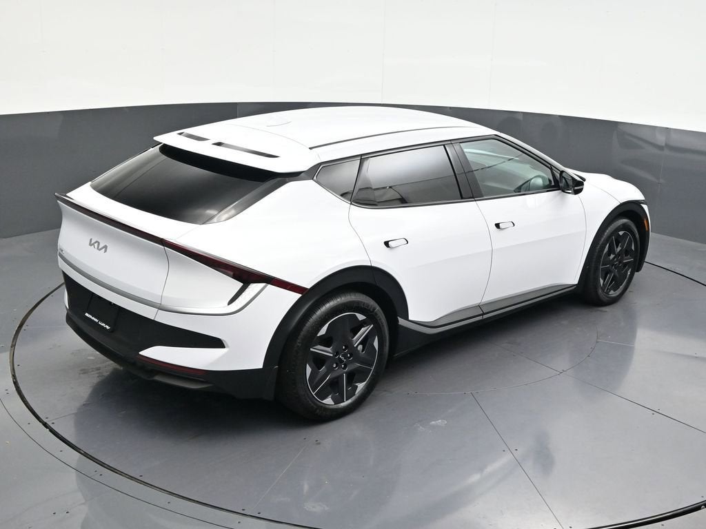 2025 Kia EV6 Light