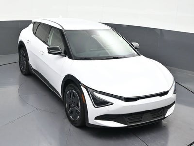 2025 Kia EV6 Light