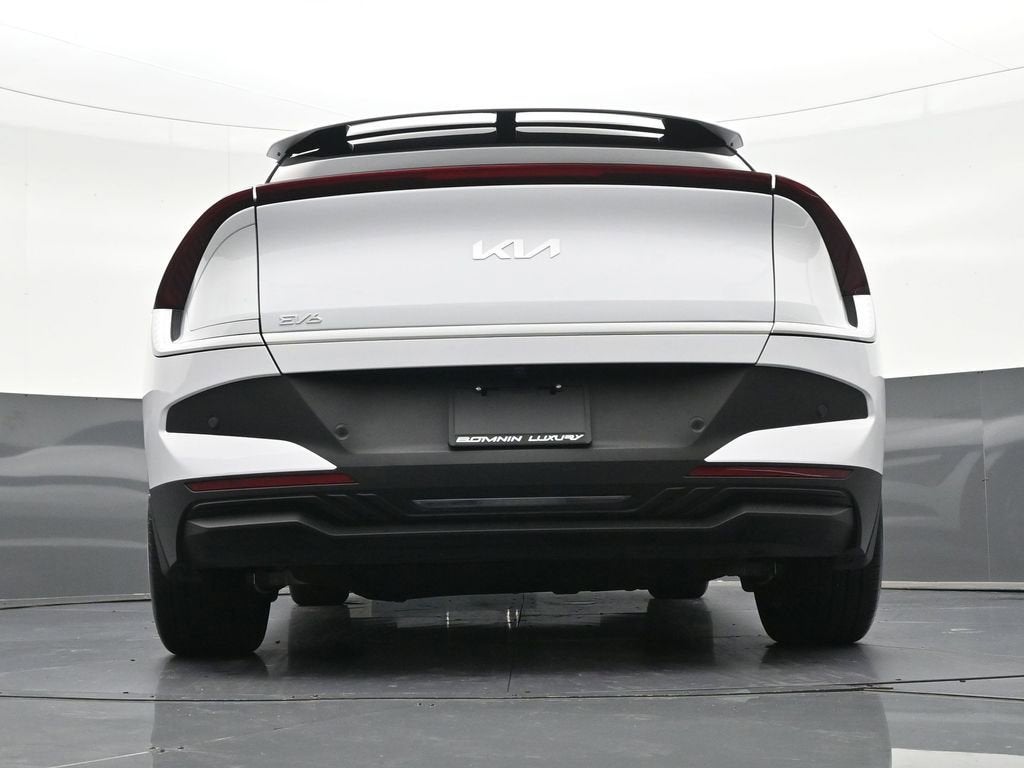 2025 Kia EV6 Light