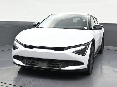 2025 Kia EV6 Light