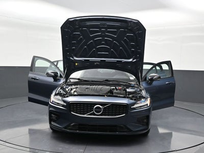 2023 Volvo S60 Core Dark Theme