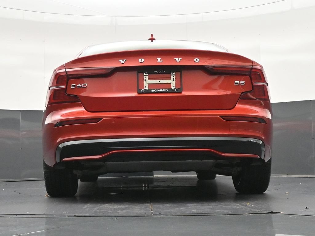 2023 Volvo S60 B5 Core Dark Theme