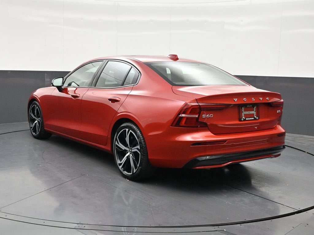 2023 Volvo S60 B5 Core Dark Theme