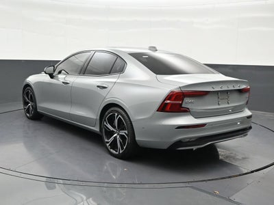 2024 Volvo S60 Plus Dark Theme