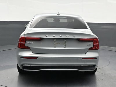 2024 Volvo S60 Plus Dark Theme