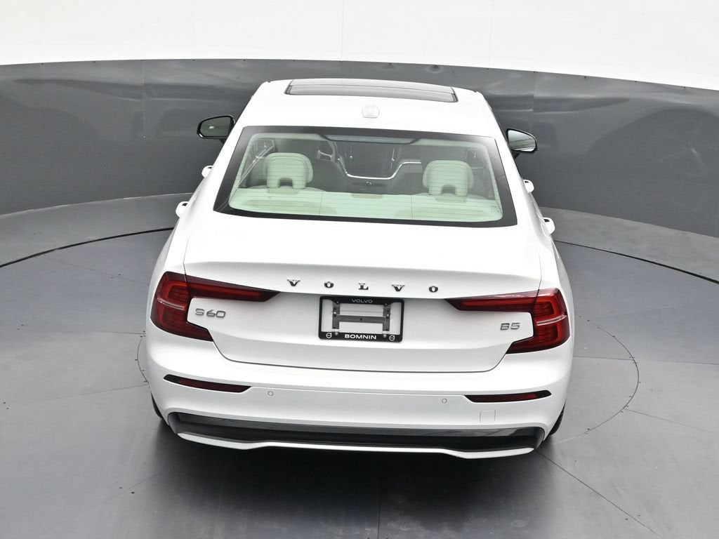 2024 Volvo S60 B5 Plus Dark Theme