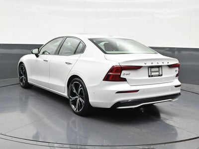 2024 Volvo S60 B5 Plus Dark Theme