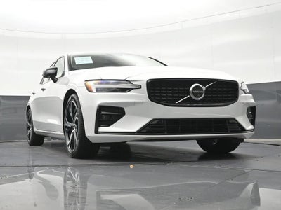 2024 Volvo S60 B5 Plus Dark Theme