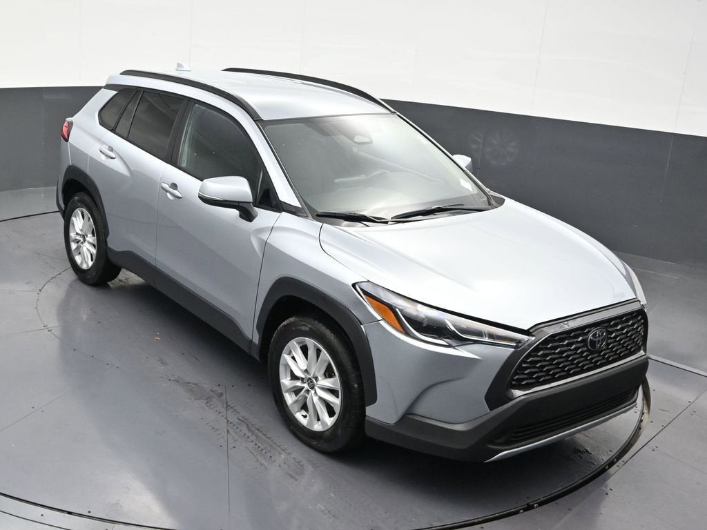 2024 Toyota Corolla Cross LE