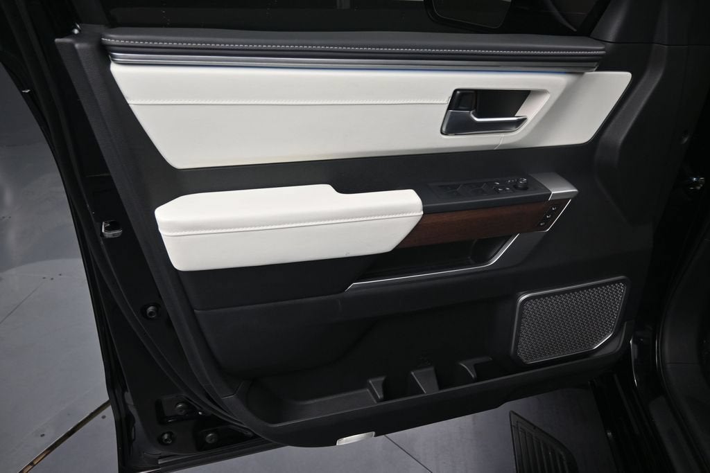 2024 Toyota Sequoia Capstone