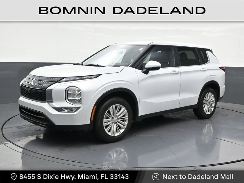 2024 Mitsubishi Outlander Es