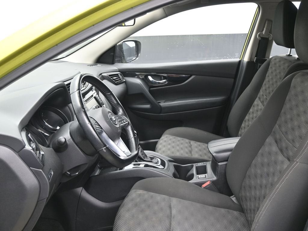 2021 Nissan Rogue Sport SV