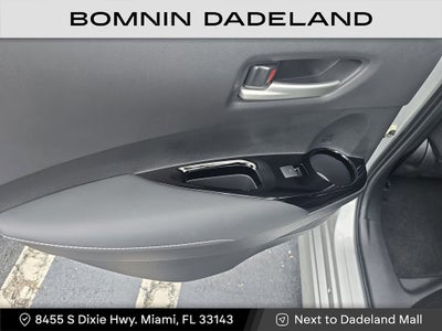 2022 Toyota Corolla Hatchback SE