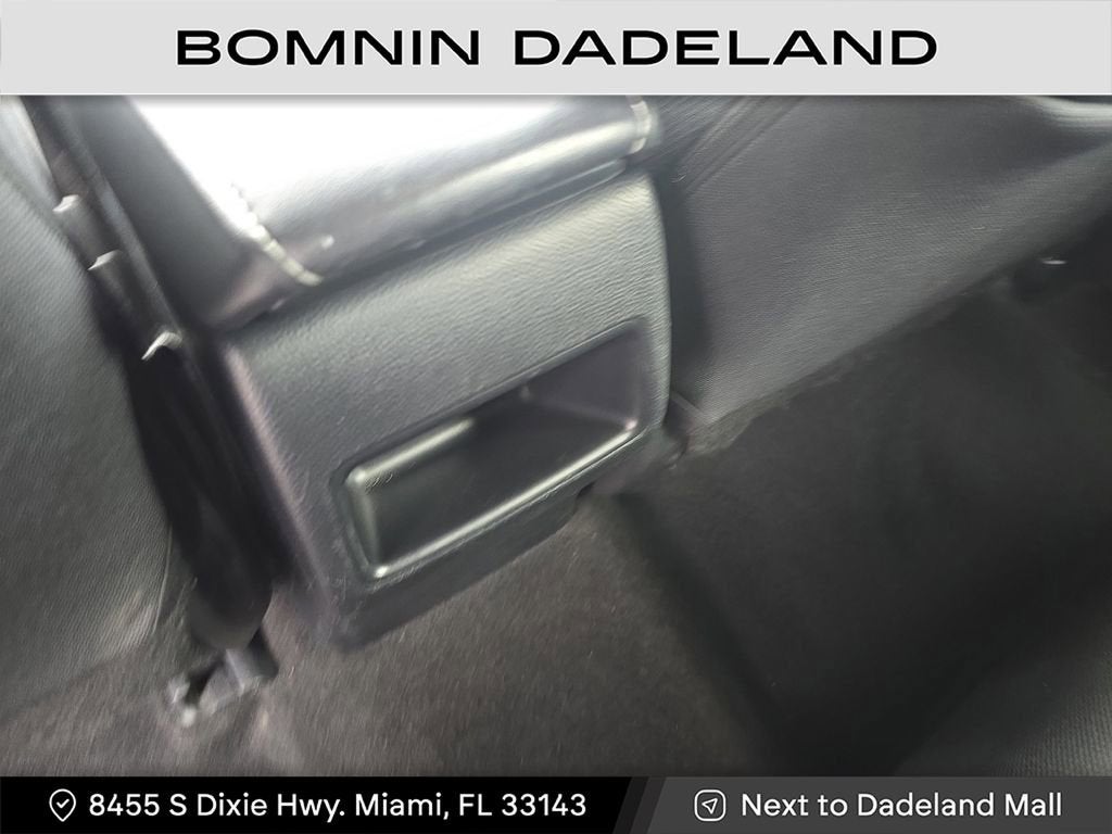 2022 Toyota Corolla Hatchback SE