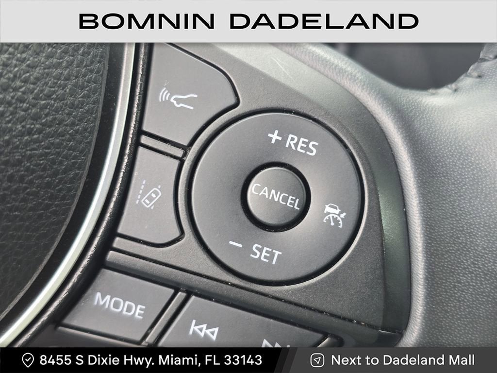 2022 Toyota Corolla Hatchback SE