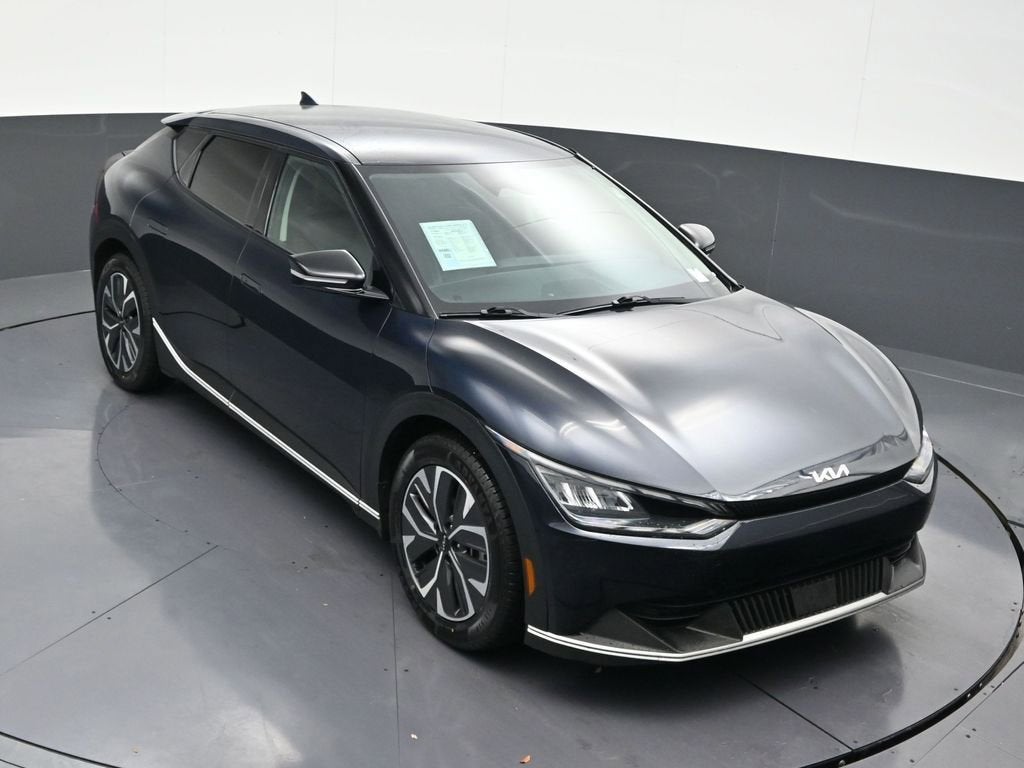 2022 Kia EV6 Light