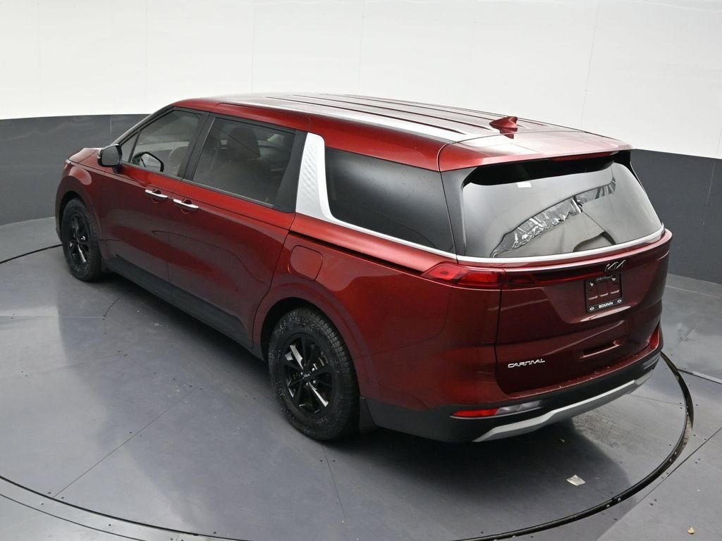 2023 Kia Carnival LX