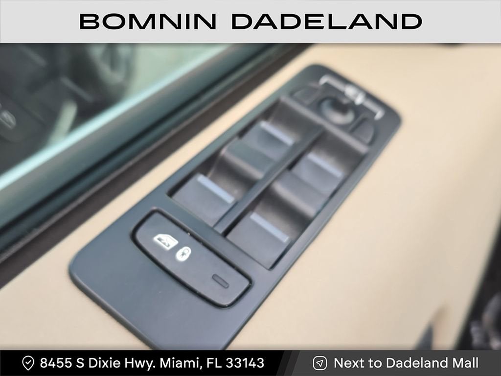 2023 Land Rover Discovery Sport SE