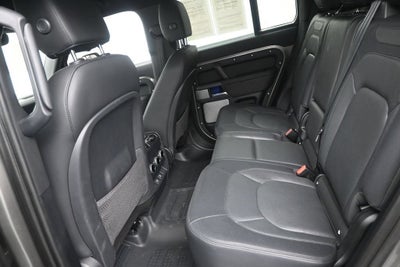 2024 Land Rover Defender 130 P400 X-Dynamic SE