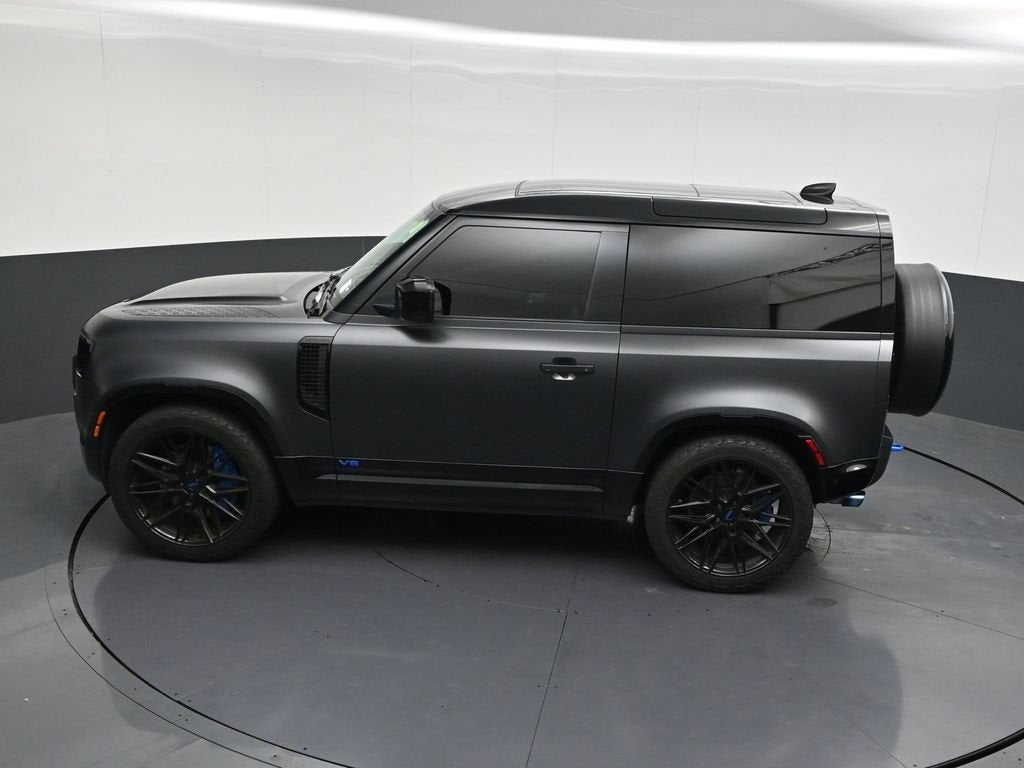 2023 Land Rover Defender V8
