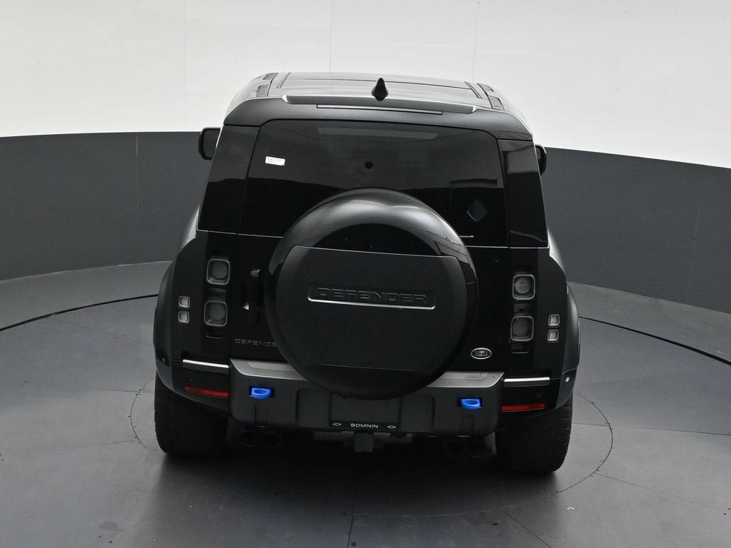 2023 Land Rover Defender V8