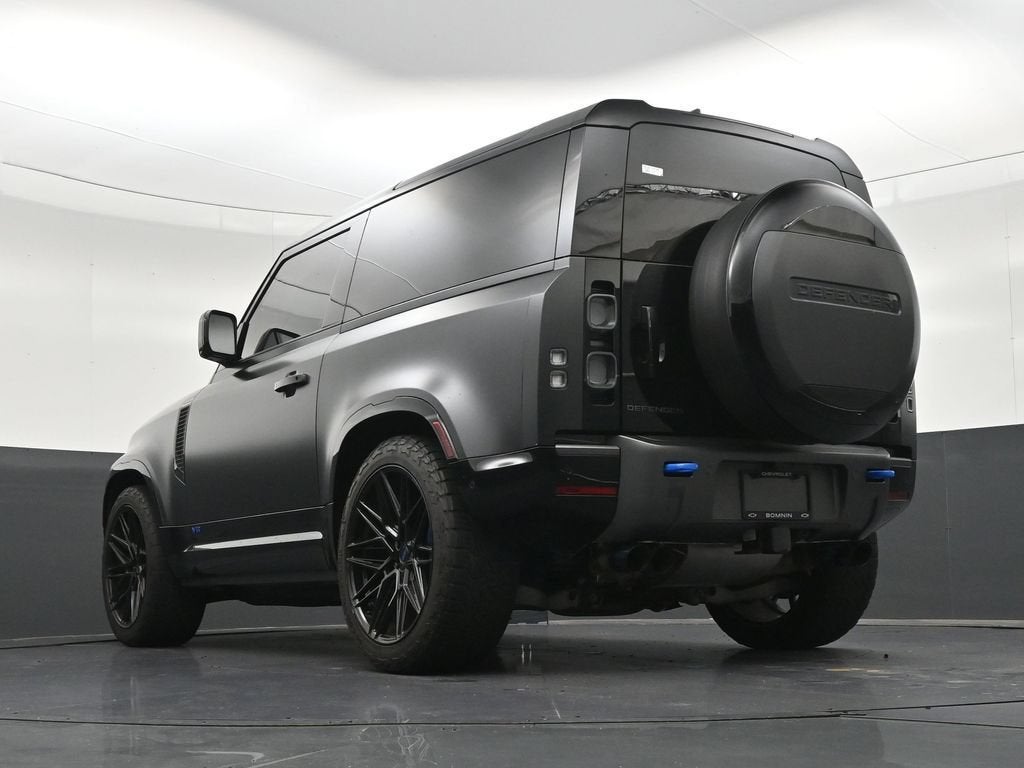2023 Land Rover Defender V8