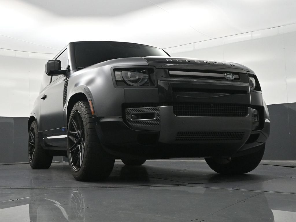 2023 Land Rover Defender V8
