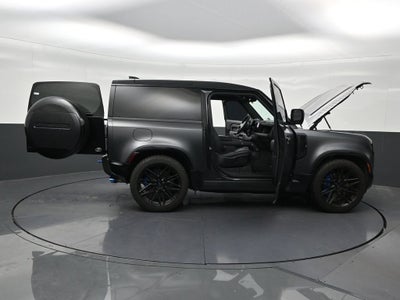 2023 Land Rover Defender V8