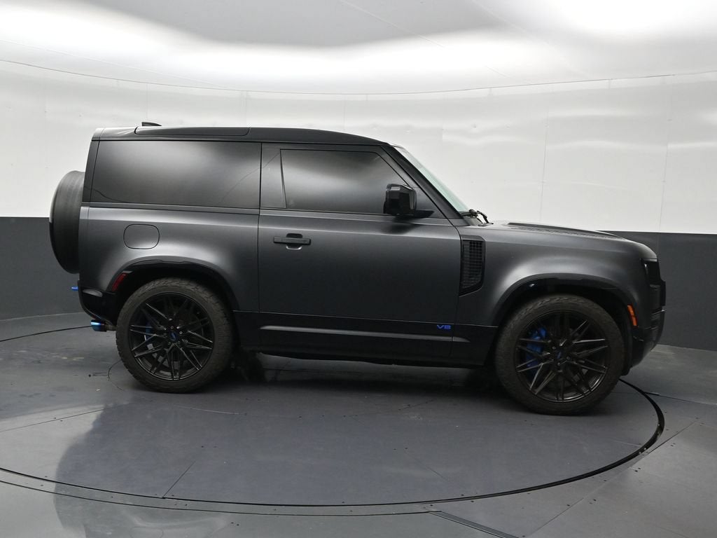 2023 Land Rover Defender V8