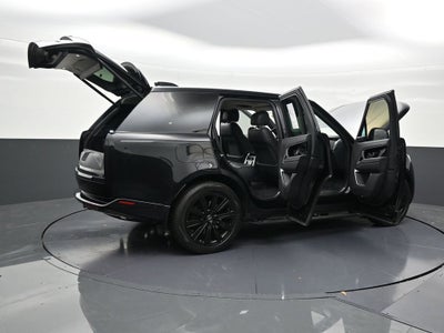 2023 Land Rover Range Rover SE