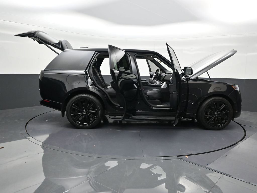 2023 Land Rover Range Rover SE