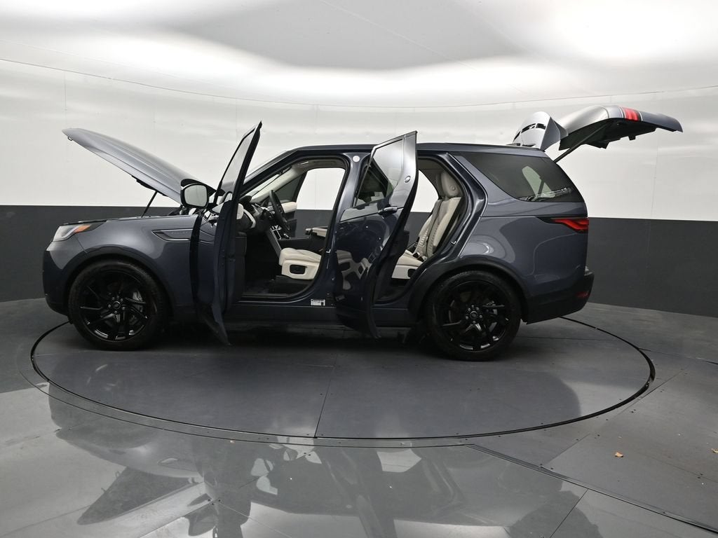 2024 Land Rover Discovery P300 S