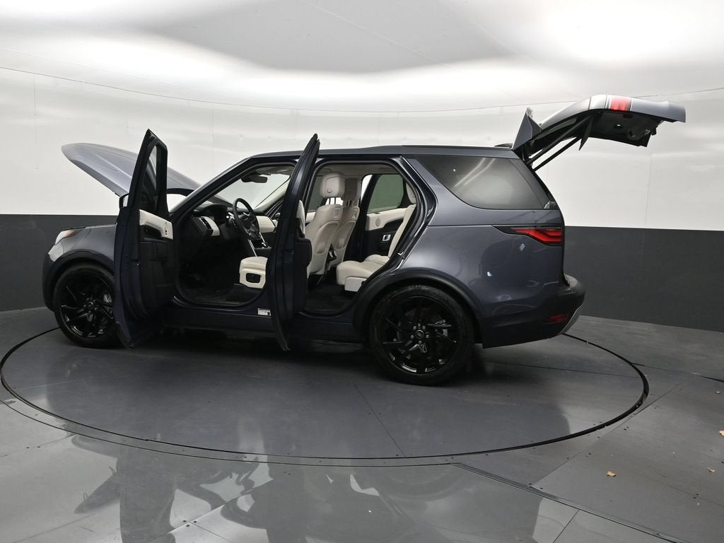 2024 Land Rover Discovery P300 S