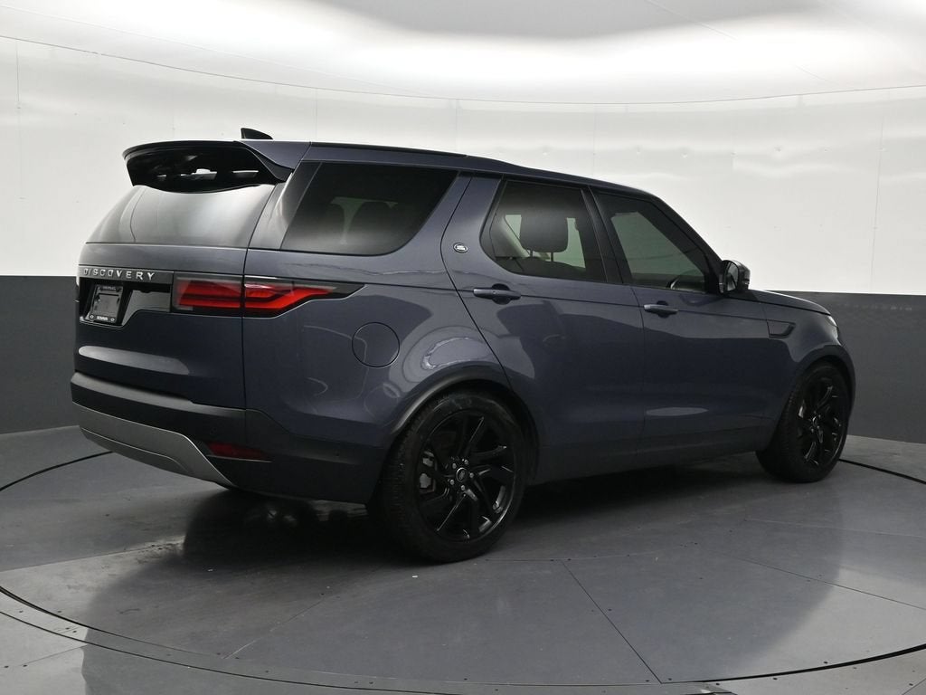 2024 Land Rover Discovery P300 S