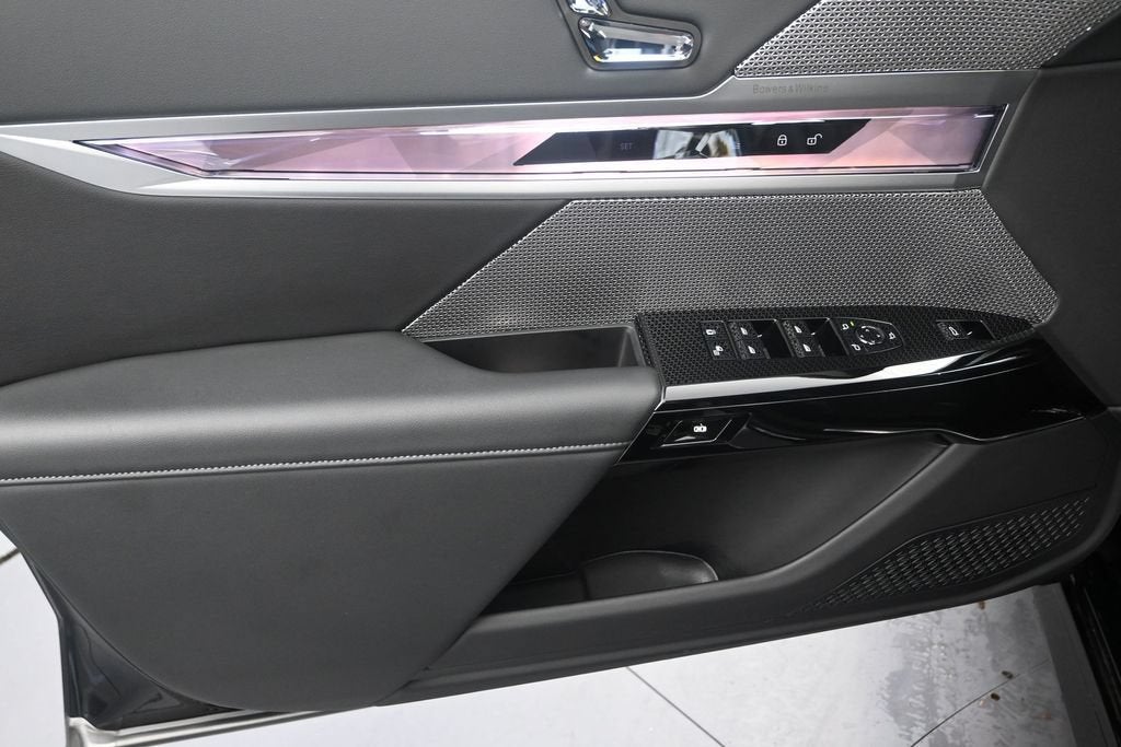 2025 BMW 740i xDrive