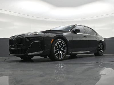 2025 BMW 740i xDrive