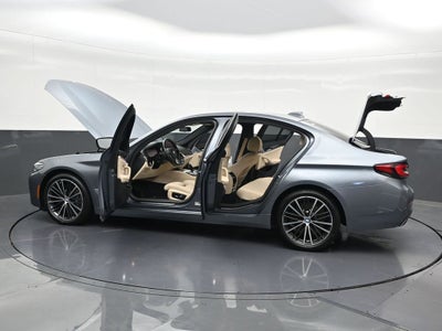 2022 BMW 540 i