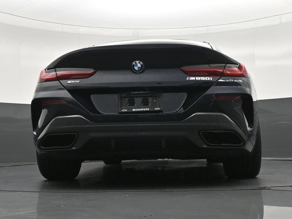 2025 BMW 8 Series M850i