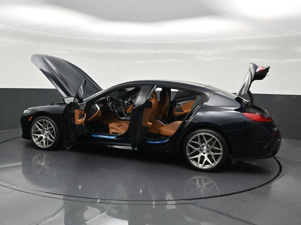 2025 BMW 8 Series M850i
