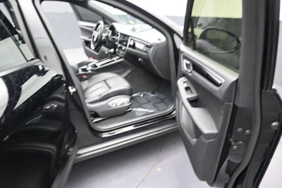 2022 Porsche Macan 4DR AWD