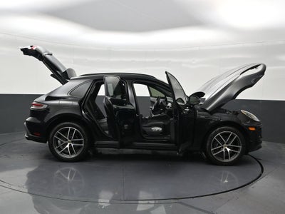 2022 Porsche Macan 4DR AWD