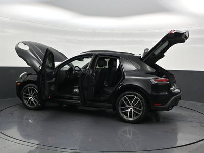 2022 Porsche Macan 4DR AWD
