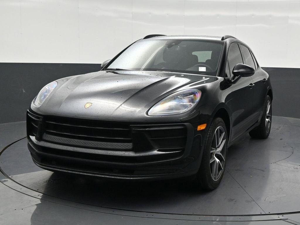 2022 Porsche Macan 4DR AWD
