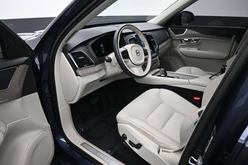 2023 Volvo XC90 B6 Plus 6-Seater